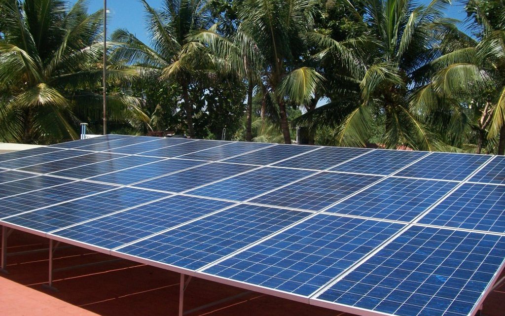 Muốn mua tấm pin năng lượng mặt trời thì đến đâu?